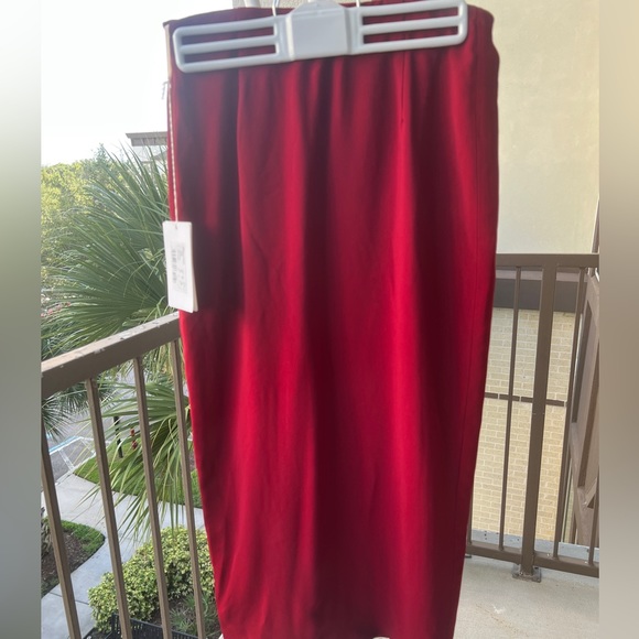 New with tag Valentino slit midi skirt - Picture 3 of 4